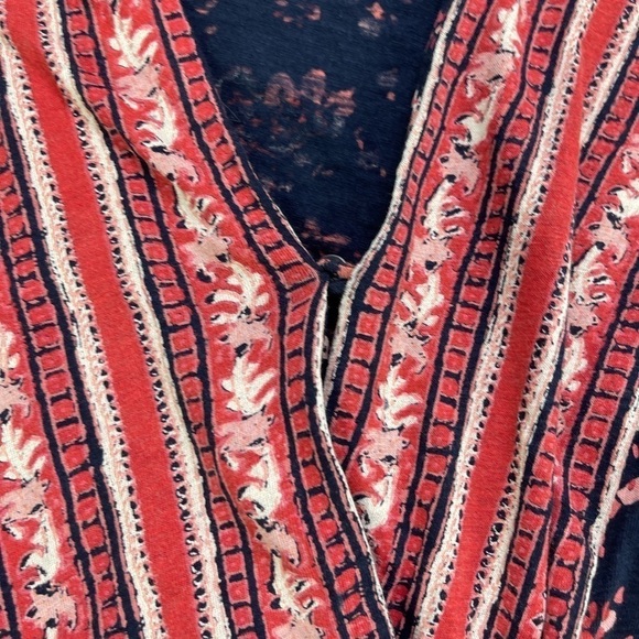 Lucky‎ Brand Pull Over Top Size Small - Picture 9 of 14